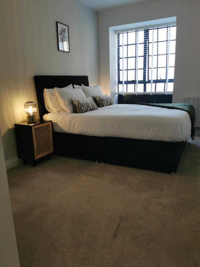 Axiom Apartment - Beautiful Stylish 2 Bed. Cheltenham Kültér fotó